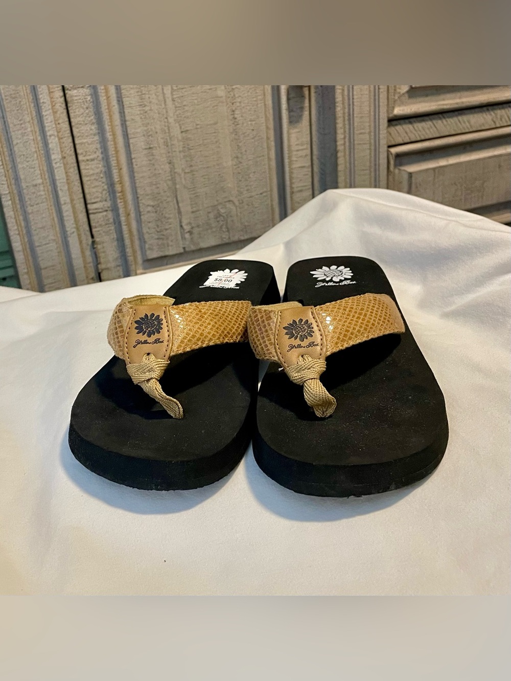 Yellow Box FAYA Faux Snake Print Flip Flop w/EVA Sole - Women’s Size 7.5 - Tan